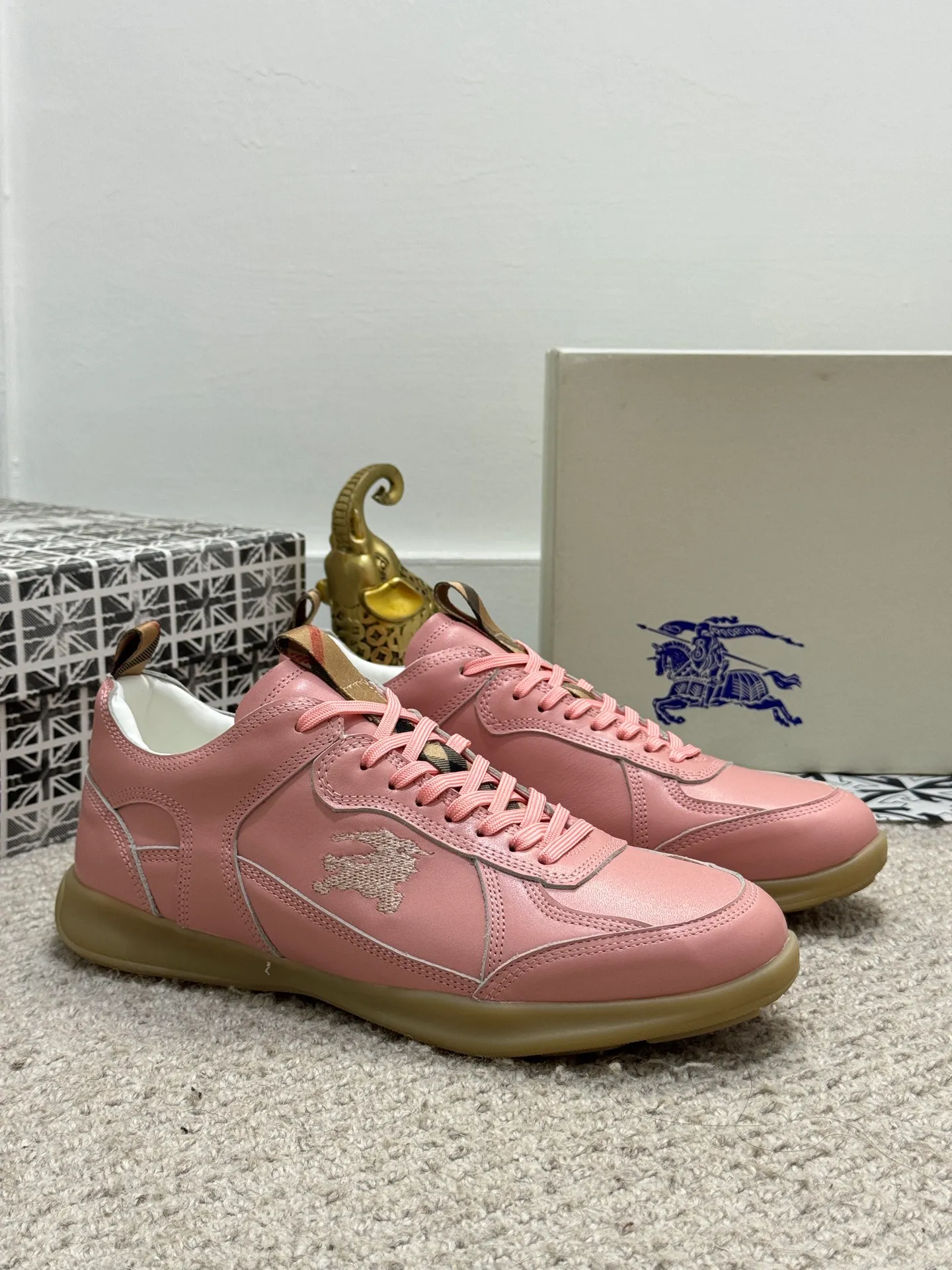 Men's shoes 💰420 [New style] 🐝🐝 [BURBERRY] Burberry - high-end quality original order 🔍🔍🔍 Upper: imported 🔝 calfskin, brand knitted pattern, tongue brand cloth label, lining: sheepskin lining, - outsole: rubber; two-color molded outsole, ultra-high quality control·fine workmanship: highlighted (high-end·luxury·grade) Size :38-44 (45 customized